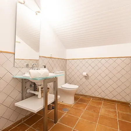 Shiva Apartment *